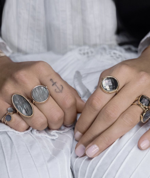 Bague Ginette NY Antique Pixie or rose nacre noire