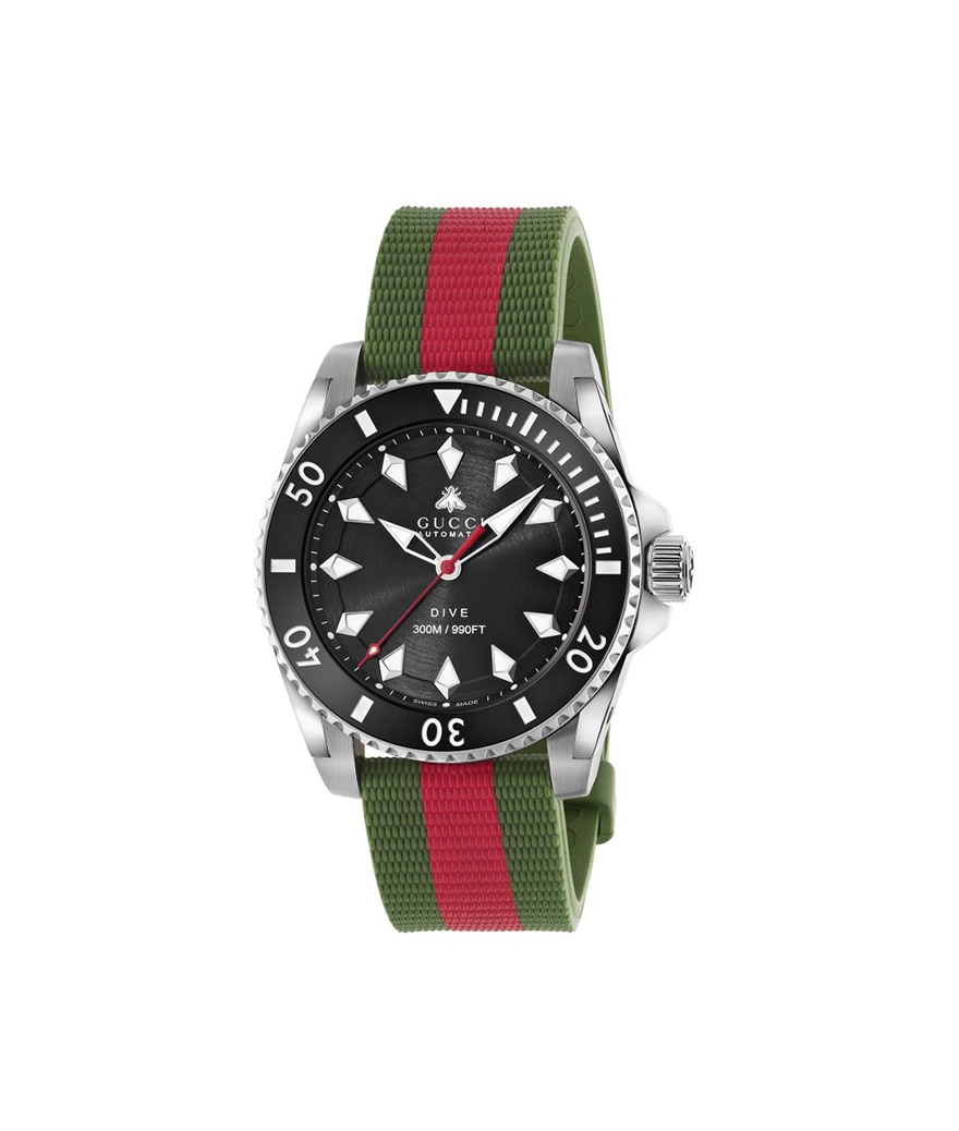 Montre Gucci Dive 40 mm automatique acier cadran noir bracelet caoutchouc